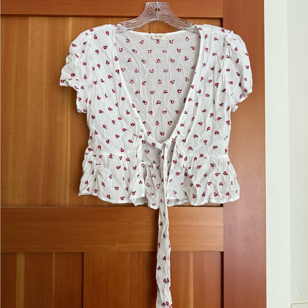 Brandy Melville White Floral Blouse